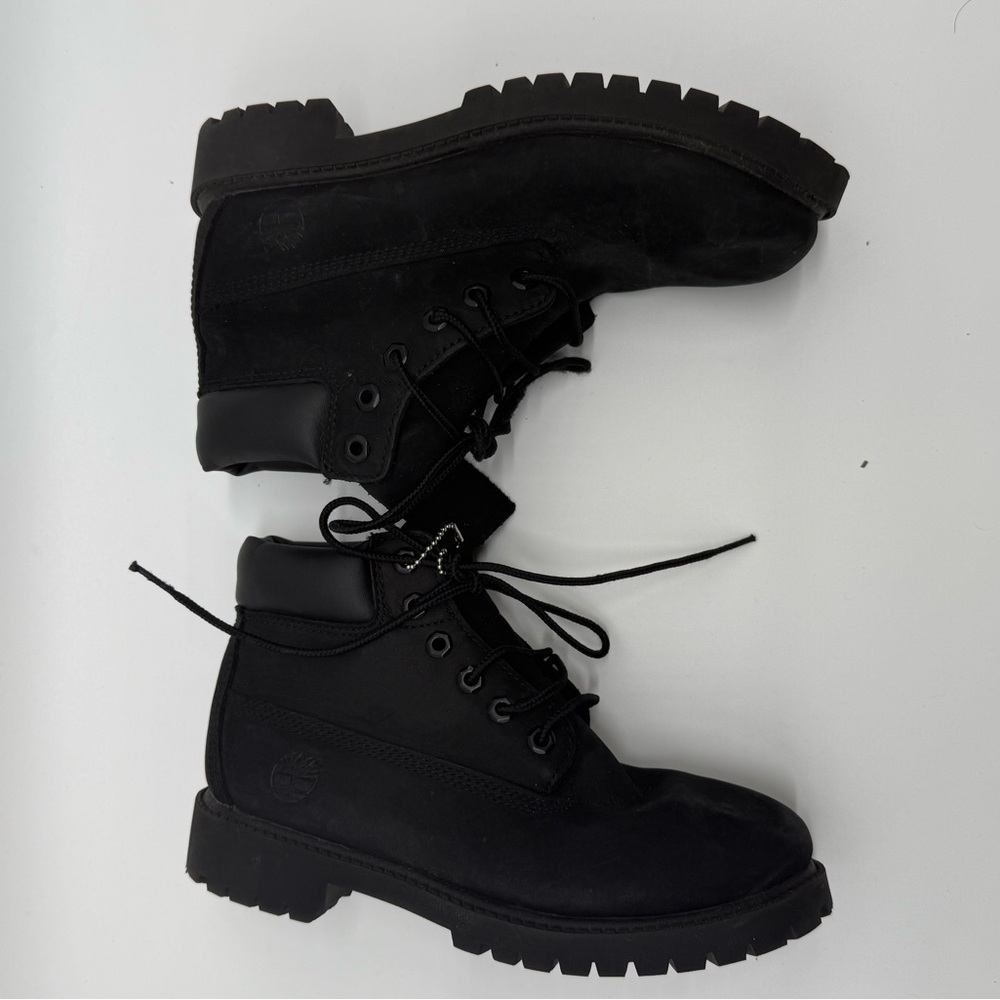 Big Kid’s black timberland 6 inch premium boots